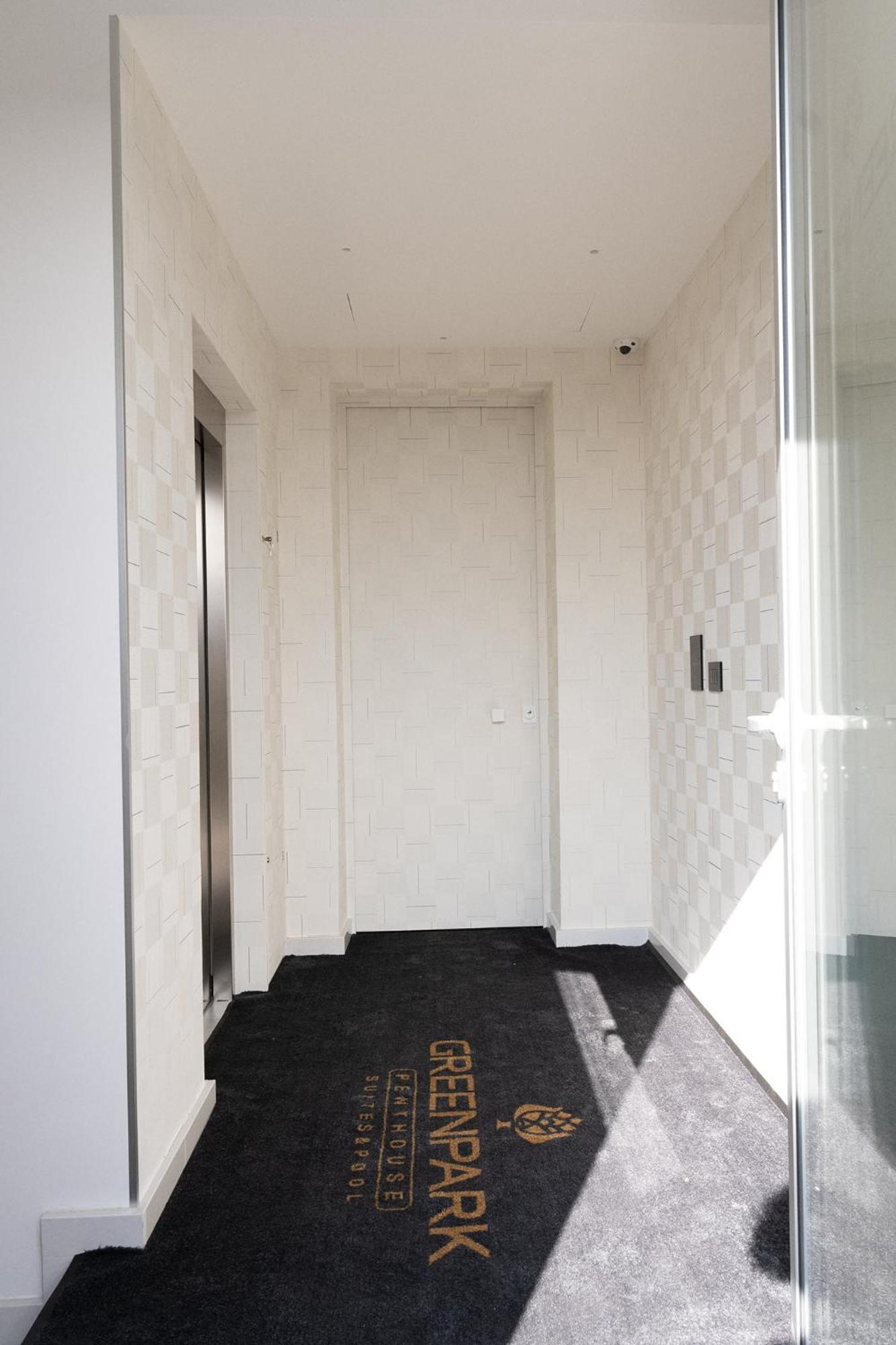 Green Park Penthouse Suite & Pool - Heated Pool - Bari Exterior foto
